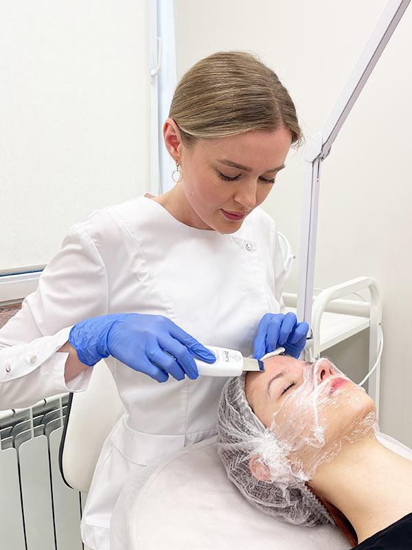 Комбінована чистка проблемної шкіри Київ